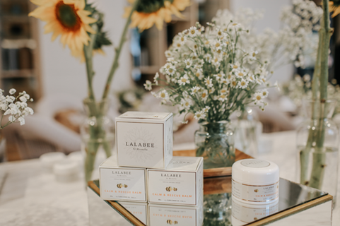 「LALABEE」の“The Calm and Rescue Balm”イメージ